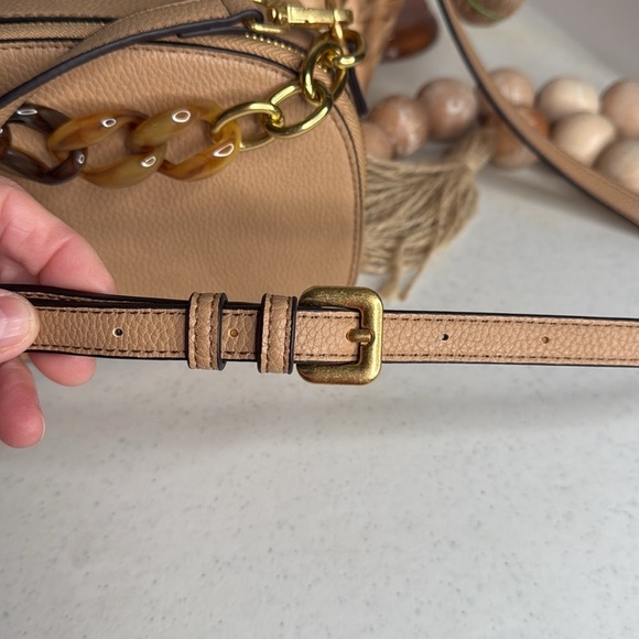 Sondra Robert’s small Crossbody/Tan - Picture 3 of 9